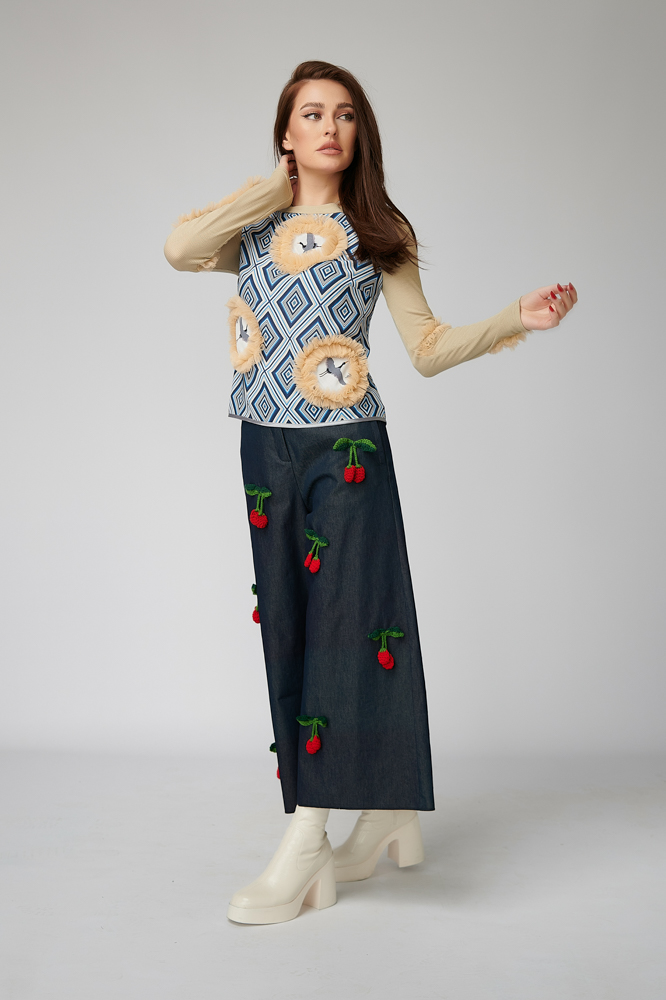 ARINA Blouse. Natural fabrics, original design, handmade embroidery