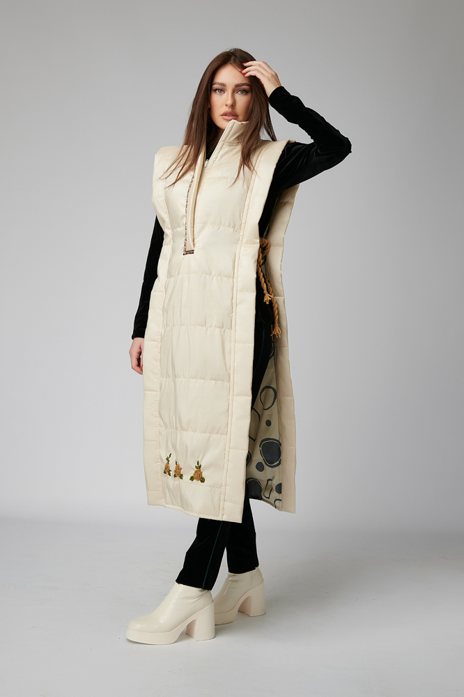 BENDI B Vest. Natural fabrics, original design, handmade embroidery