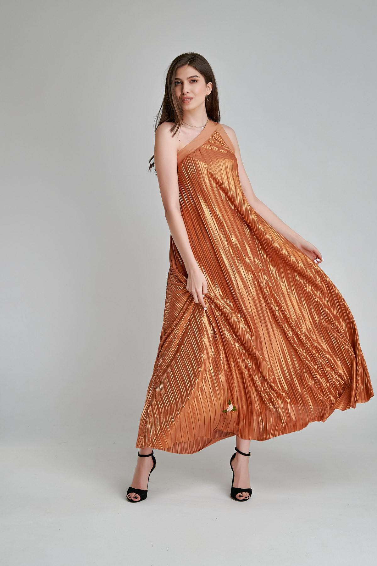 Elegant golden DILMA dress with asymmetrical neckline. Natural fabrics, original design, handmade embroidery