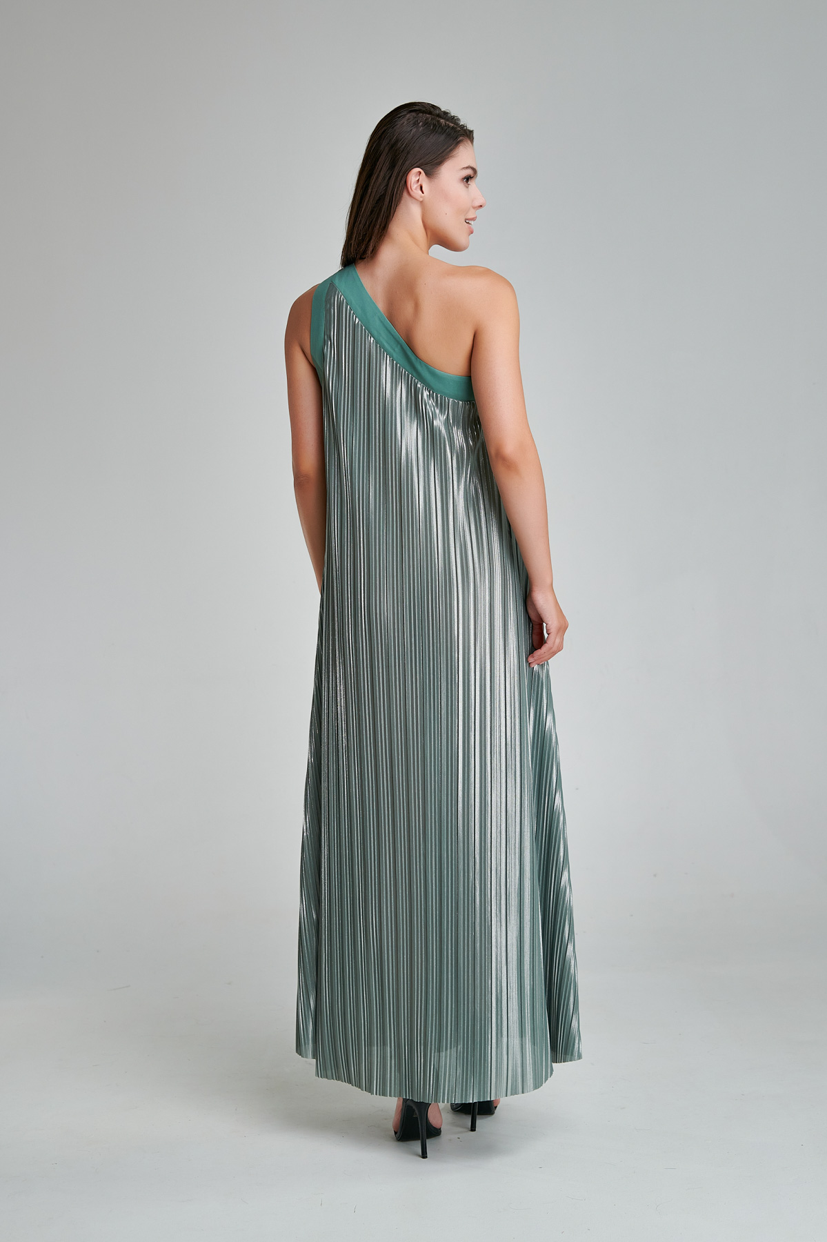 Elegant pleated dress DILMA green with asymmetrical neckline. Natural fabrics, original design, handmade embroidery