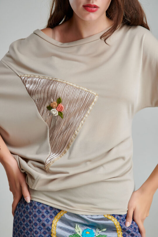 DUNA casual beige blouse with asymmetric neckline. Natural fabrics, original design, handmade embroidery