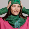 Căciulă din tricot verde. Materiale naturale, design unicat, cu broderie si aplicatii handmade