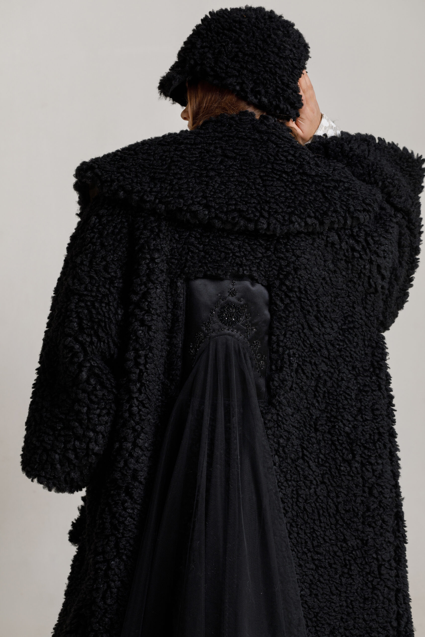 DENY OVERCOAT oversize black synthetic fur. Natural fabrics, original design, handmade embroidery