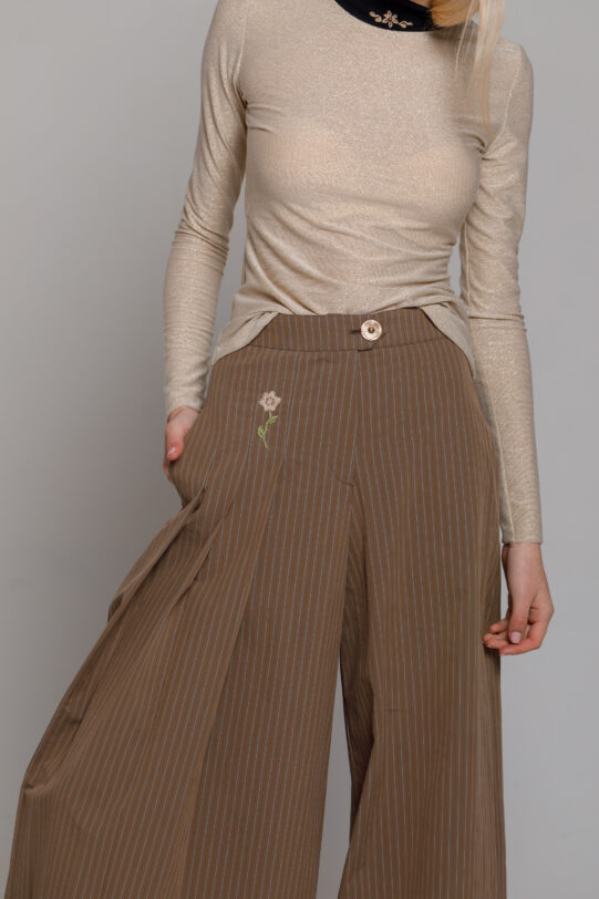 Brown AUGUSTIN trousers with wide cut. Natural fabrics, original design, handmade embroidery