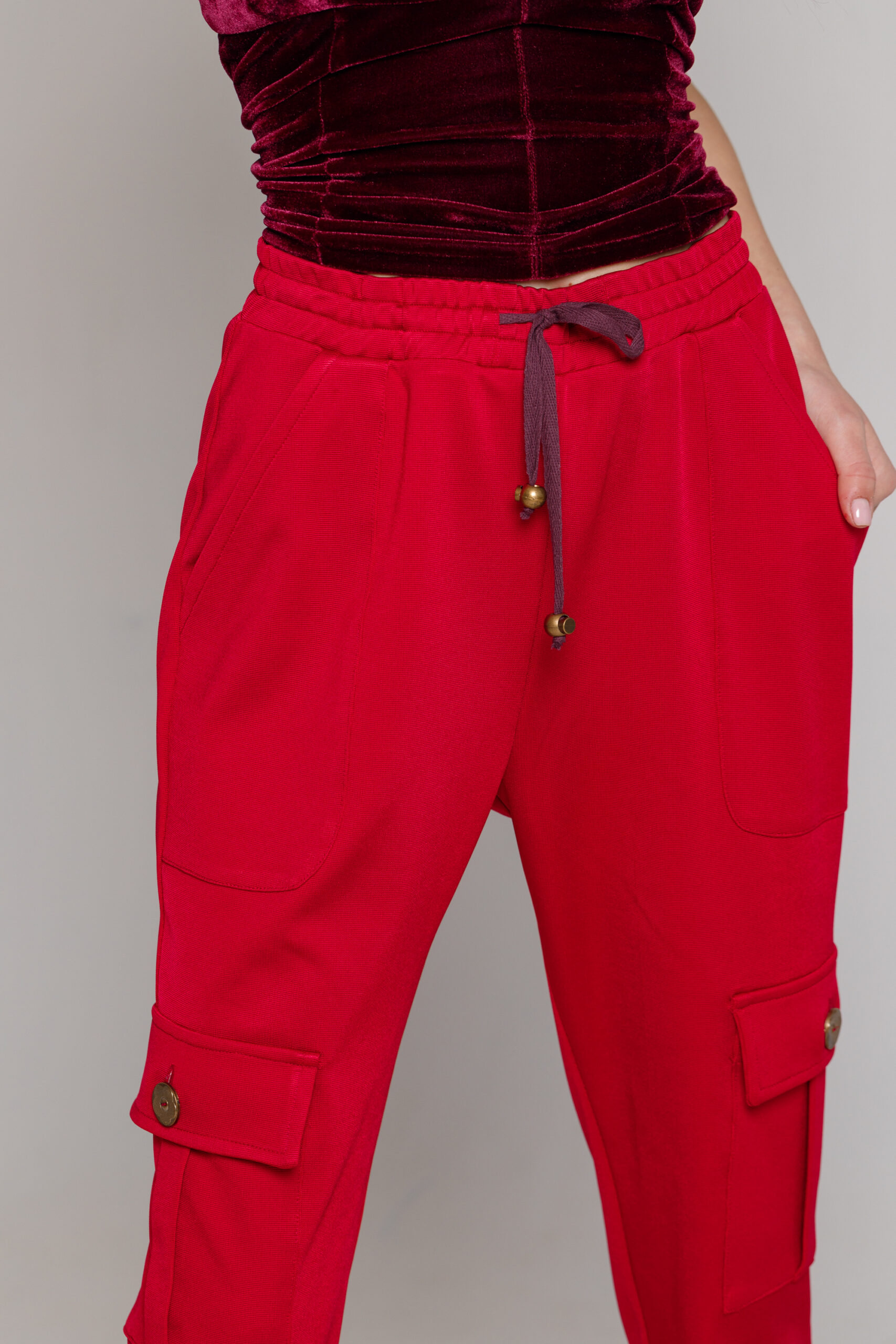 Burgundy VAN trousers with applied pockets. Natural fabrics, original design, handmade embroidery