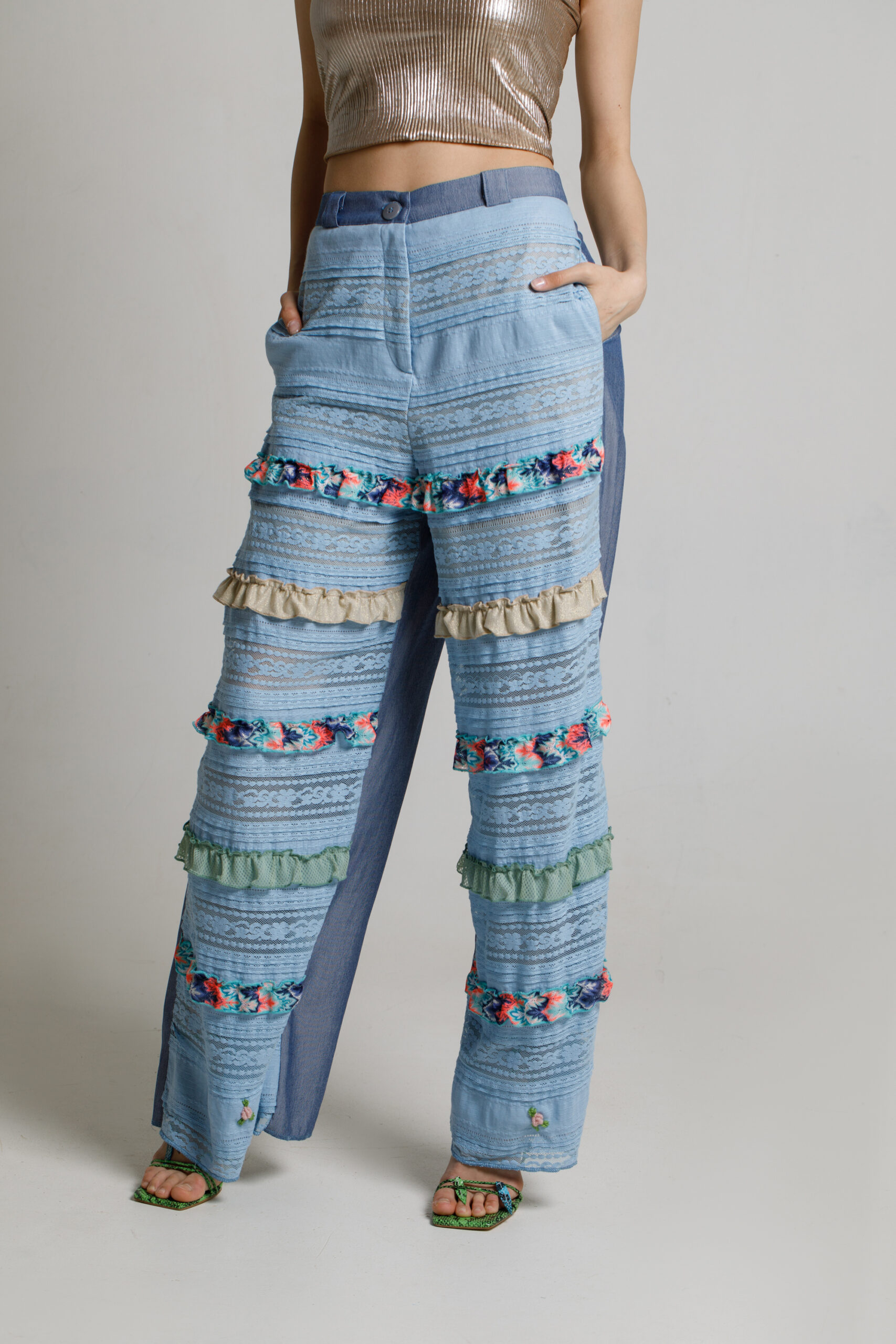 Pantalon OPAL din blug si dantela. Materiale naturale, design unicat, cu broderie si aplicatii handmade