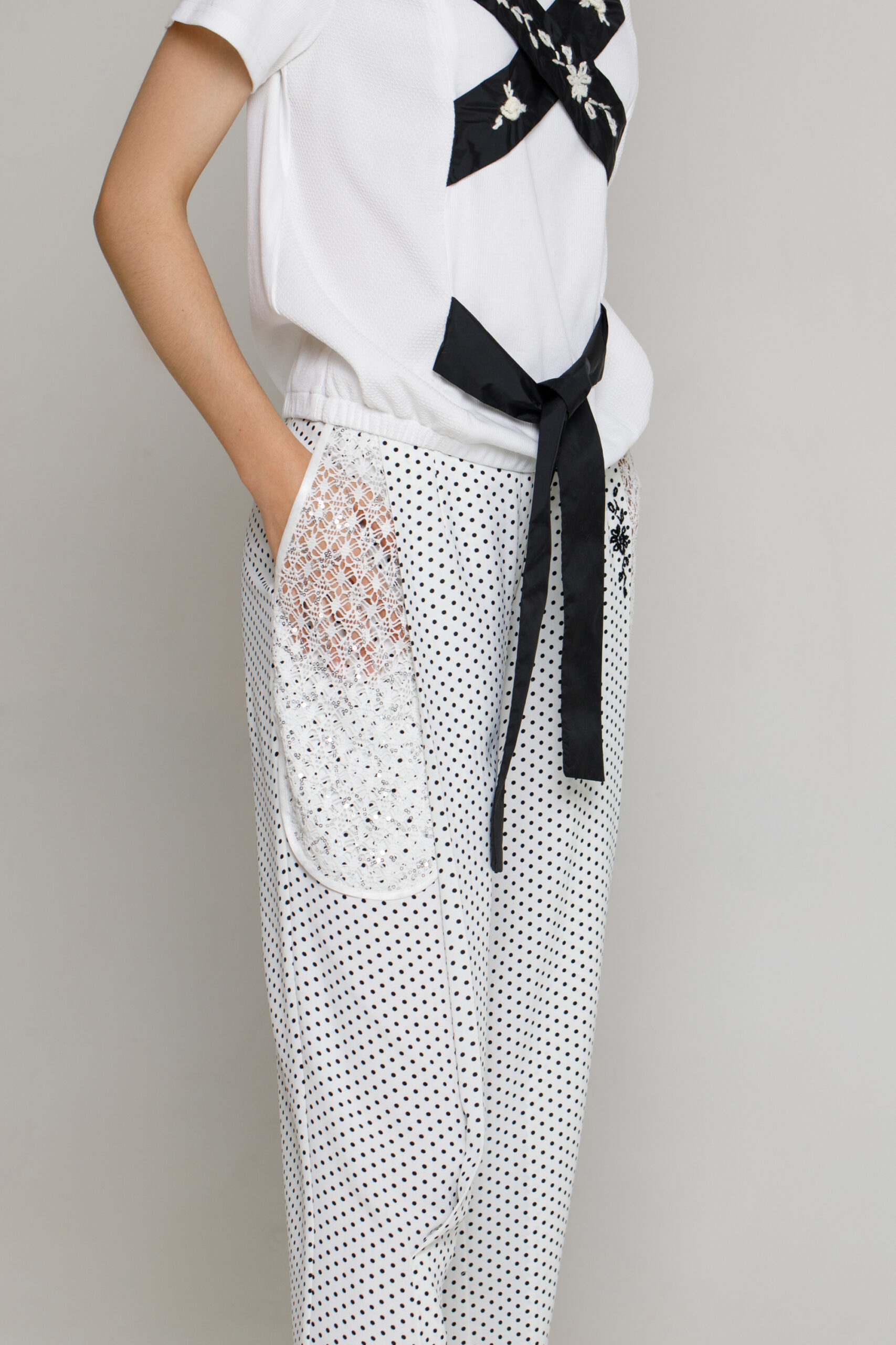 ROCO elegant white pants with polka dots and lace pocket. Natural fabrics, original design, handmade embroidery