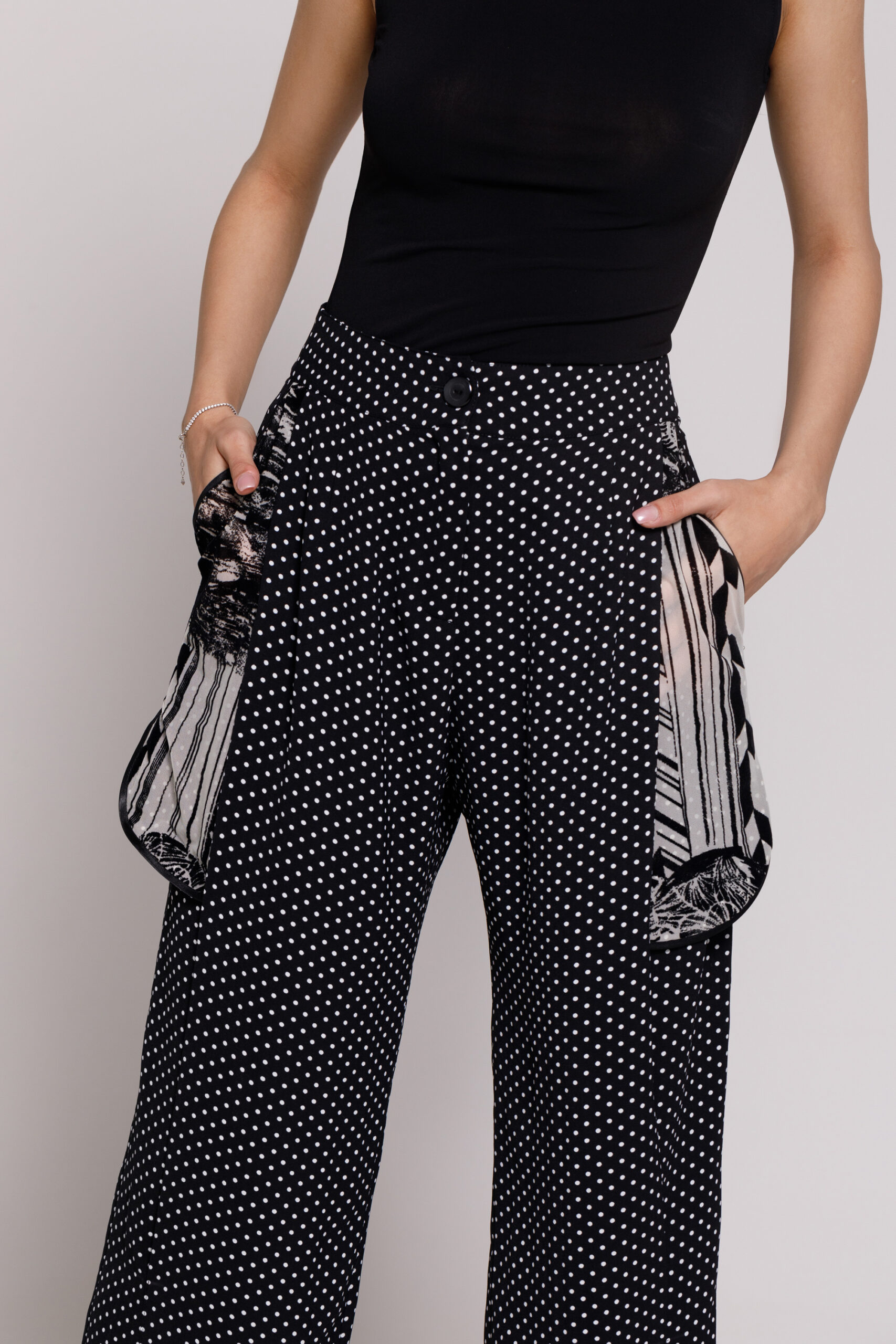 Pantalon ROCO elegant din viscoza si tul negru. Materiale naturale, design unicat, cu broderie si aplicatii handmade
