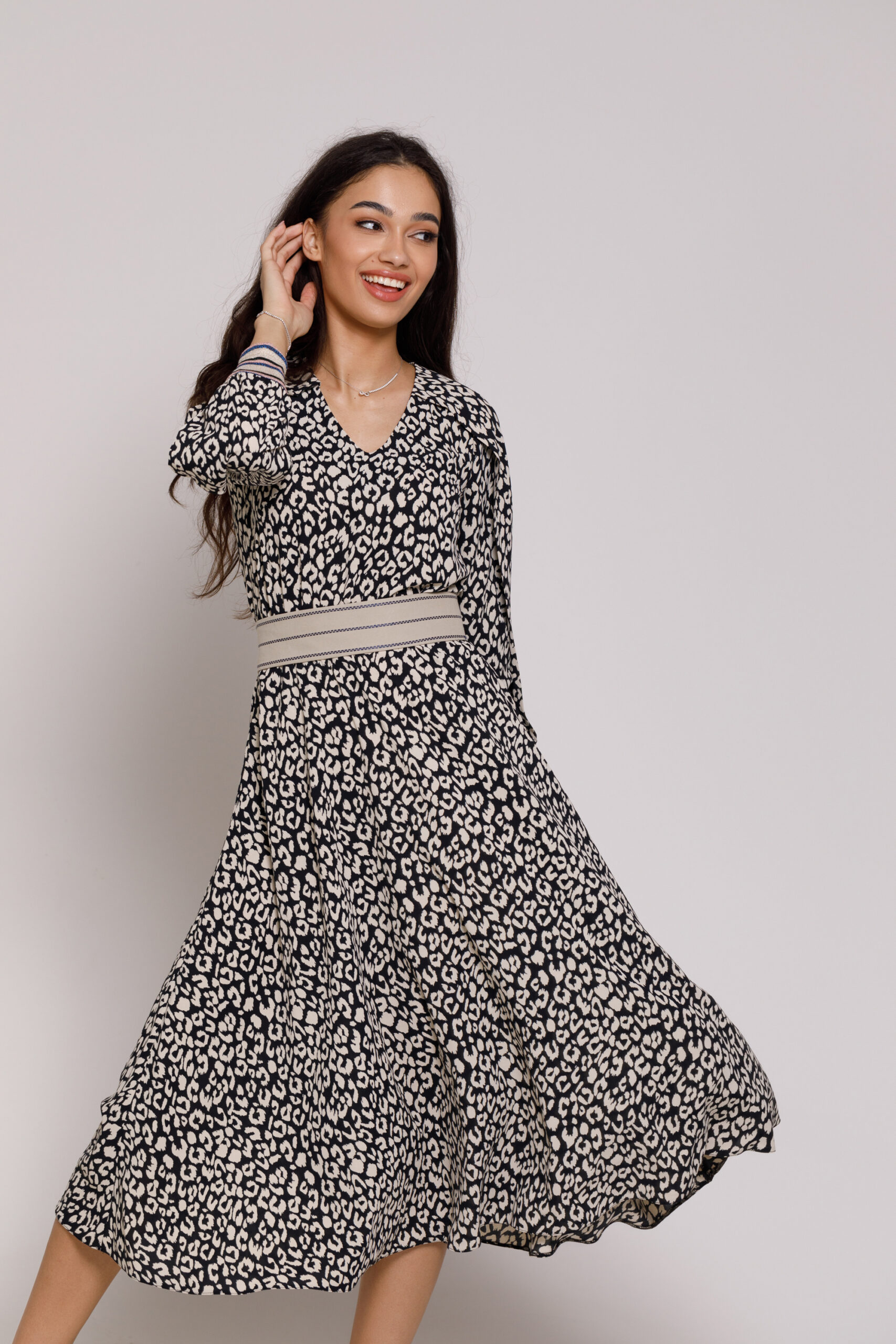 Tamara casual viscose dress with floral print and jersey. Natural fabrics, original design, handmade embroidery