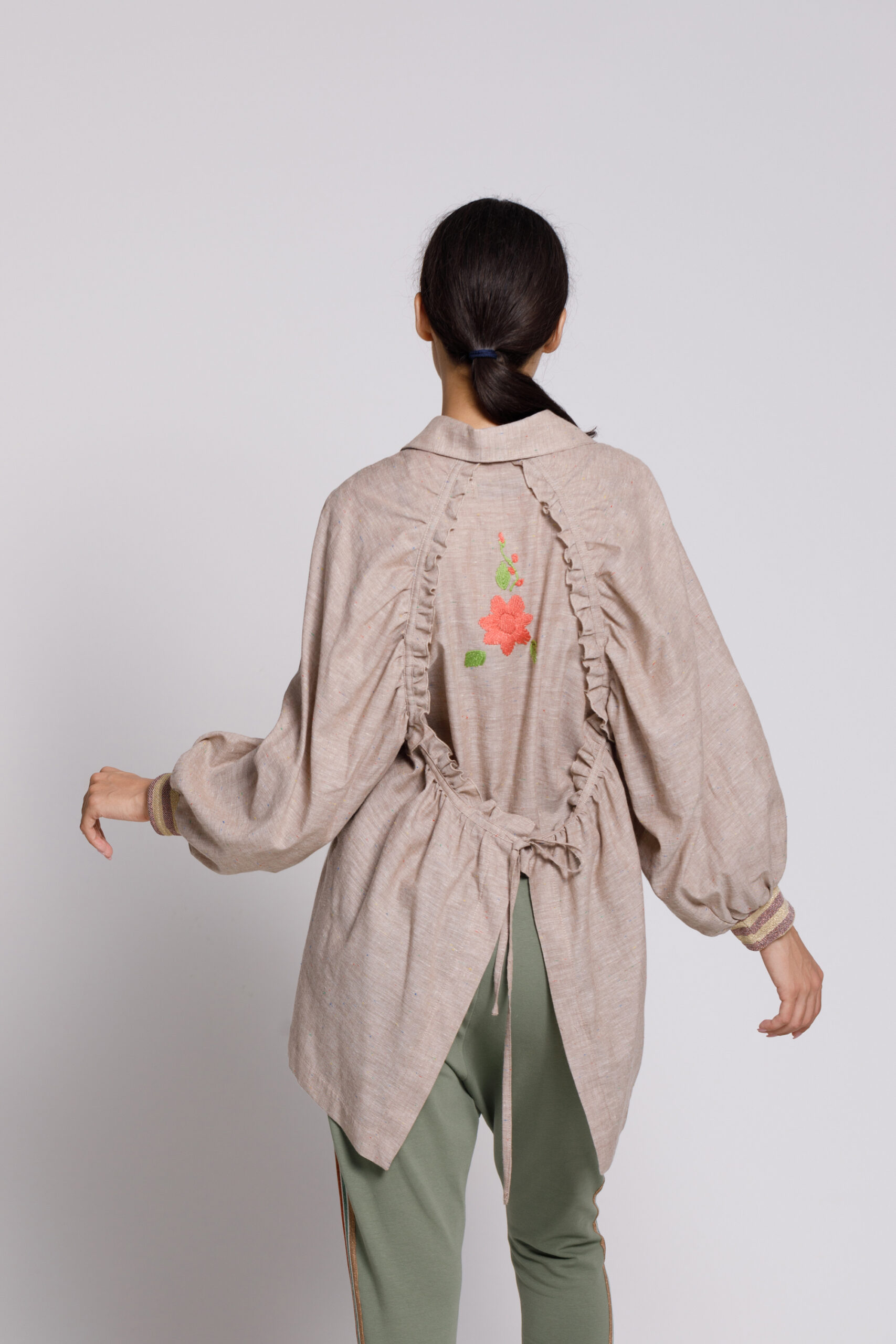 MARINA Versatile shirt in cream with floral embroidery. Natural fabrics, original design, handmade embroidery