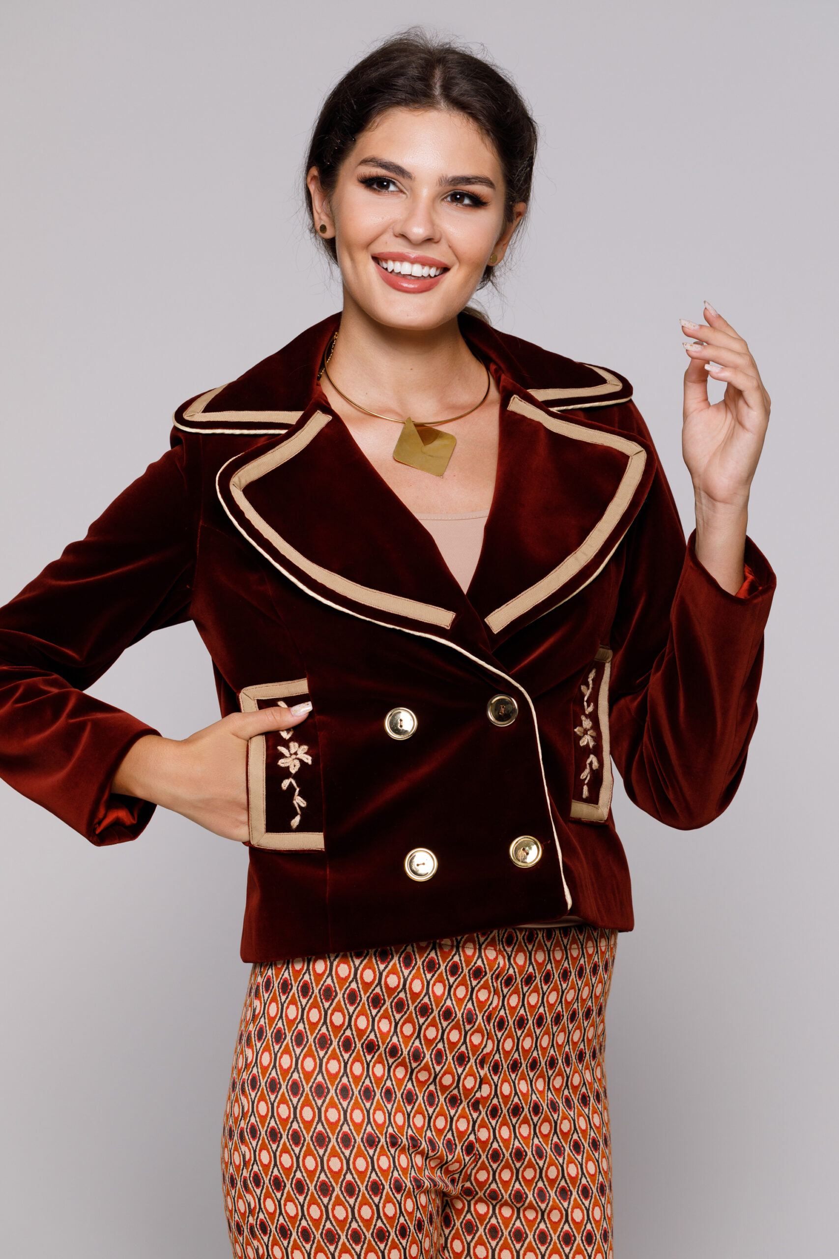 DAVINA Elegant jacket in brick velvet. Natural fabrics, original design, handmade embroidery