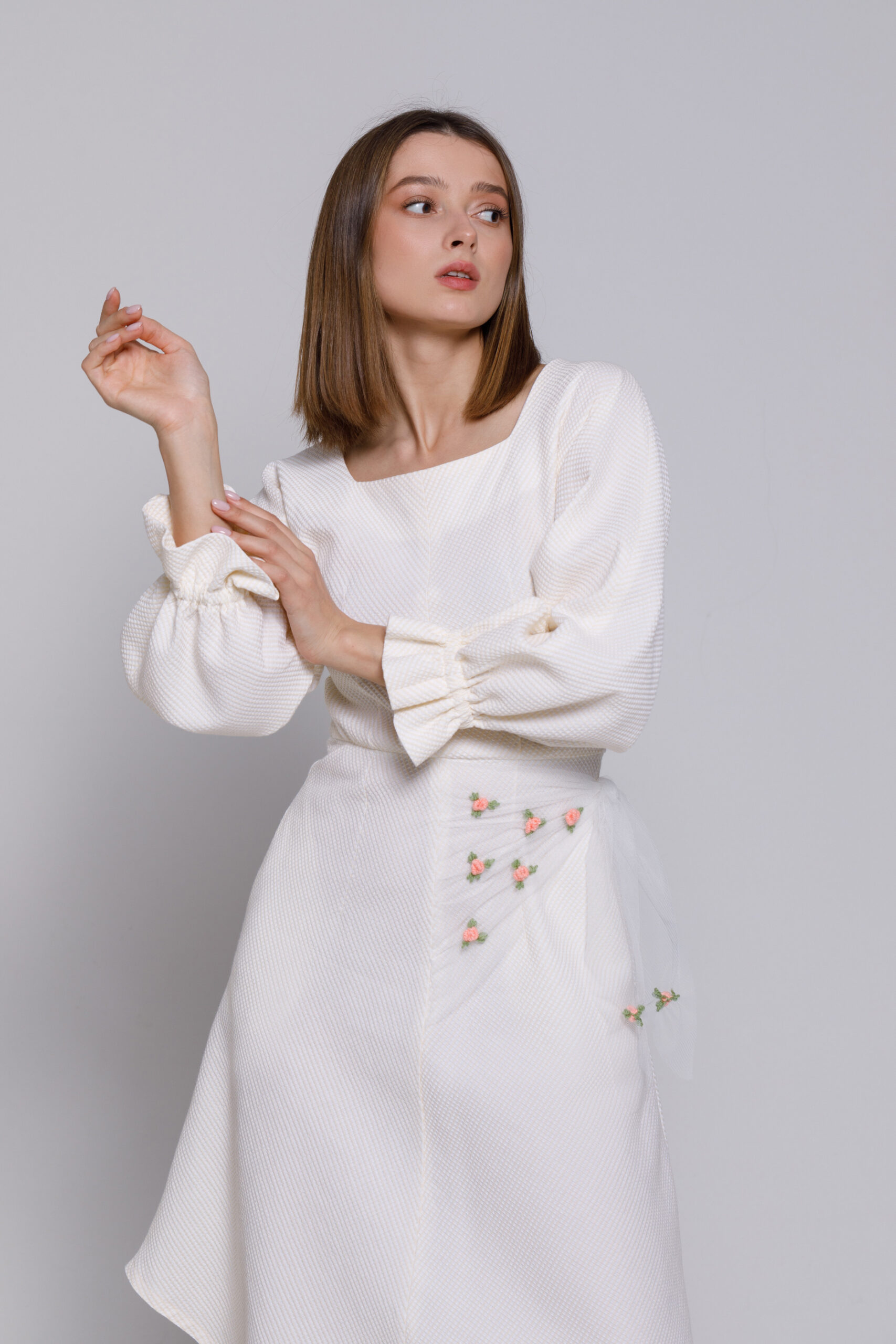 HARRIS white asymmetric dress. Natural fabrics, original design, handmade embroidery