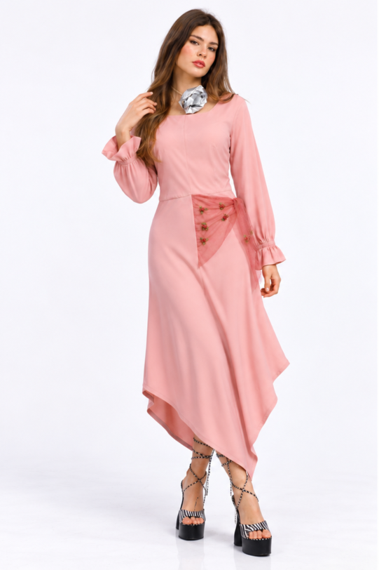 Rochie MATHILDE HARRIS roz pudrat cu esarfa. Materiale naturale, design unicat, cu broderie si aplicatii handmade