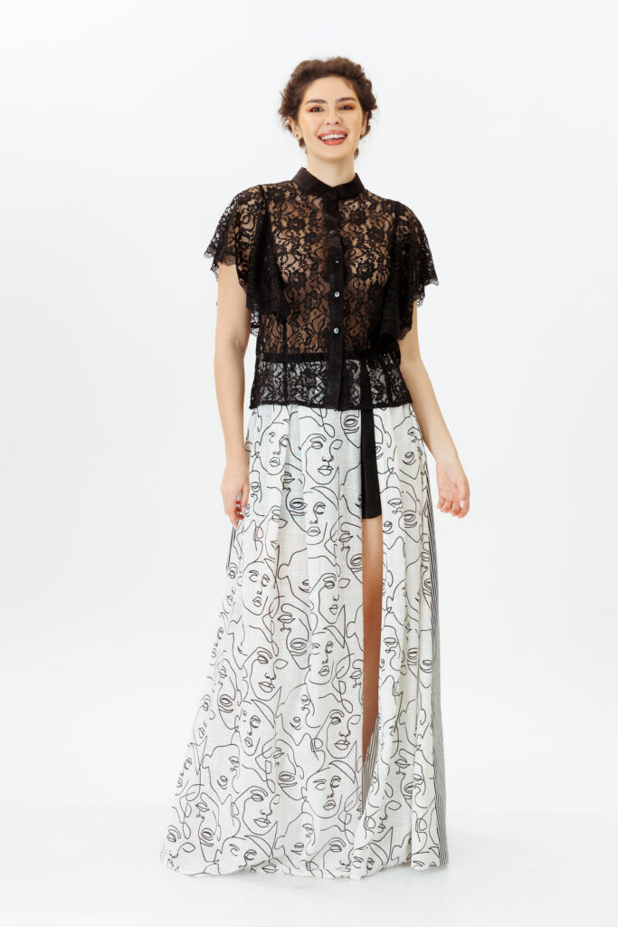Bluza MATHILDE POLLY neagra din dantela. Materiale naturale, design unicat, cu broderie si aplicatii handmade