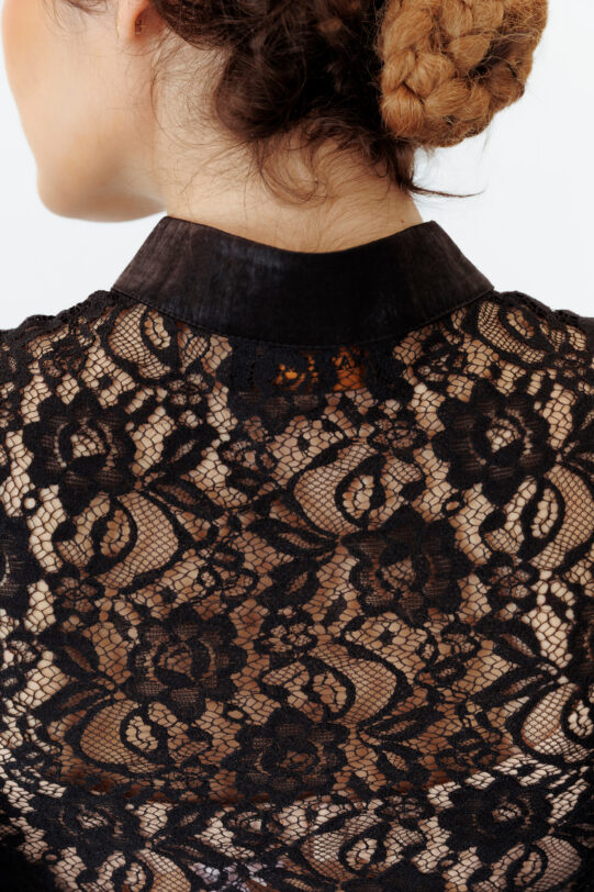 Bluza MATHILDE POLLY neagra din dantela. Materiale naturale, design unicat, cu broderie si aplicatii handmade