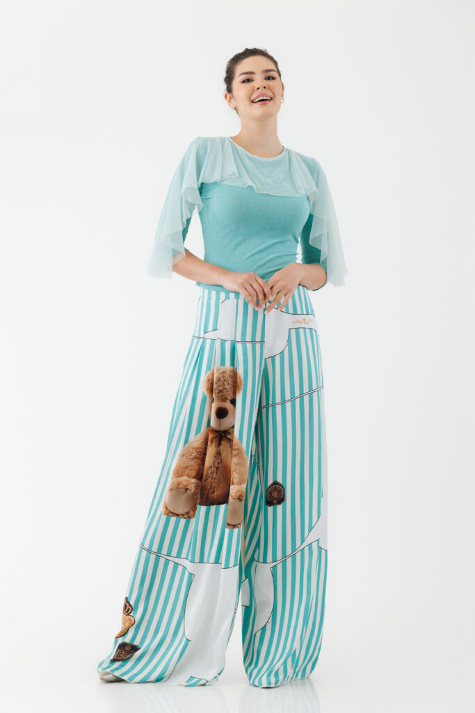 Bluza MATHILDE RADA turcoaz din licra cu volanas. Materiale naturale, design unicat, cu broderie si aplicatii handmade