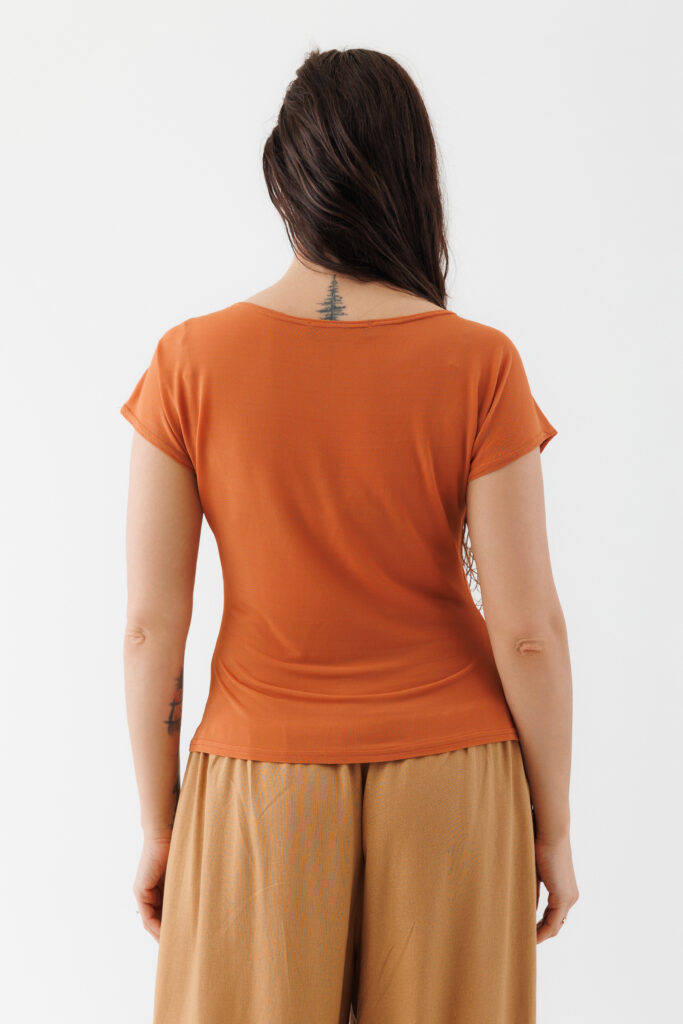 Bluza MATHILDE  ROZINA caramiziu cu aplicatie de dantela. Materiale naturale, design unicat, cu broderie si aplicatii handmade