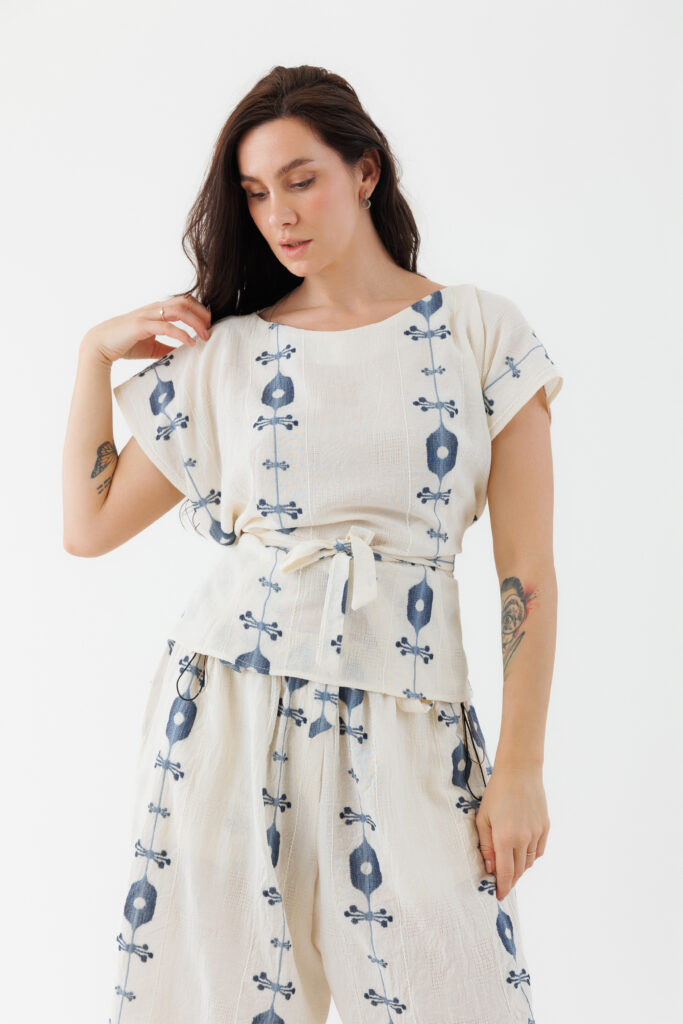 Bluza MATHILDE ZINA crem din in cu broderie. Materiale naturale, design unicat, cu broderie si aplicatii handmade