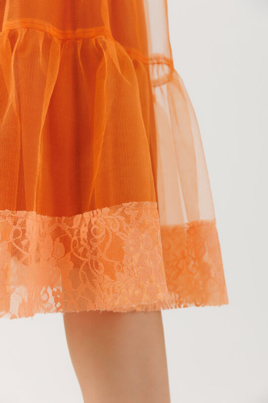 Rochie MATHILDE AMARIS portocalie din tul. Materiale naturale, design unicat, cu broderie si aplicatii handmade