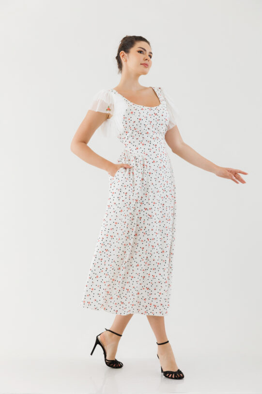Rochie MATHILDE MELODY alba din poplin cu imprimeu floral. Materiale naturale, design unicat, cu broderie si aplicatii handmade