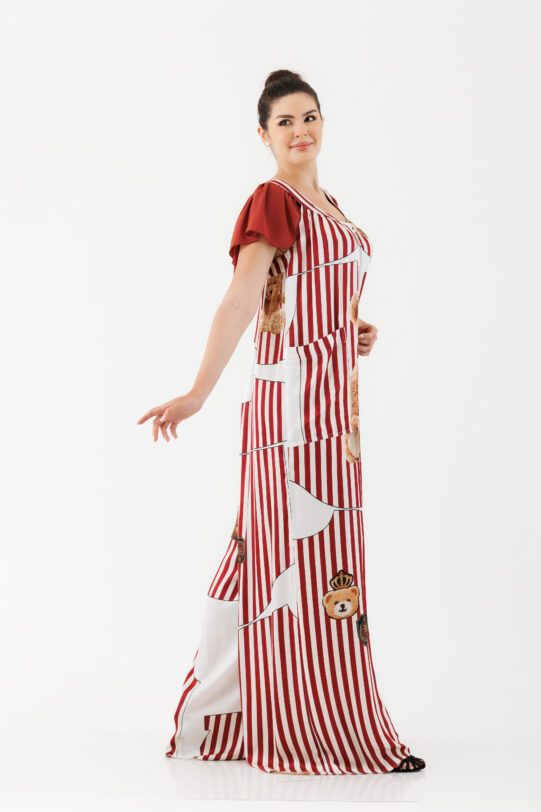 Salopeta MATHILDE RAMIA din bumbac satinat cu imprimeu bordo. Materiale naturale, design unicat, cu broderie si aplicatii handmade