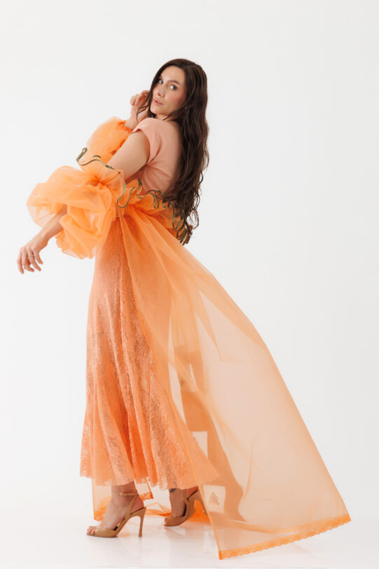 Trena MATHILDE MARTA portocalie din organza. Materiale naturale, design unicat, cu broderie si aplicatii handmade