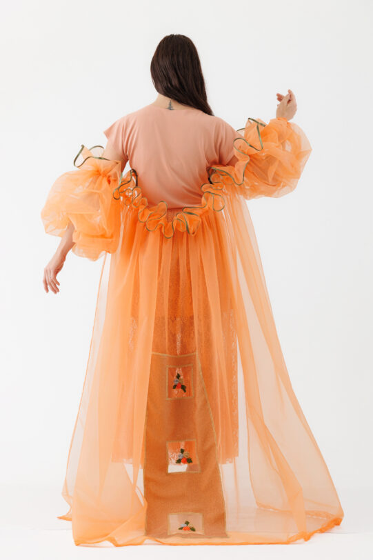 Trena MATHILDE MARTA portocalie din organza. Materiale naturale, design unicat, cu broderie si aplicatii handmade