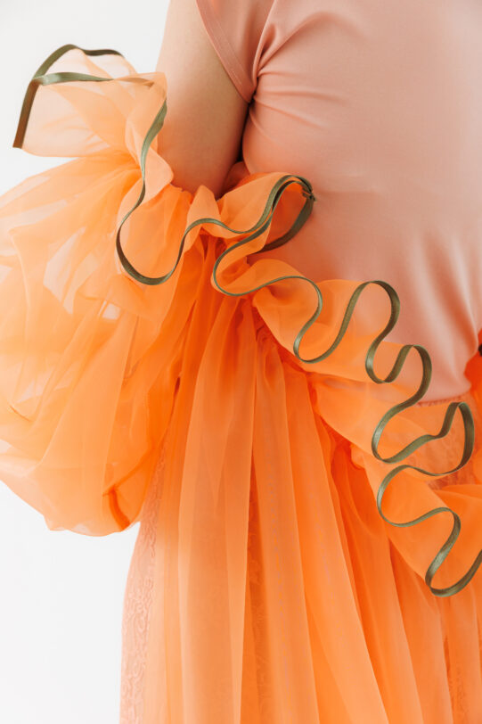 Trena MATHILDE MARTA portocalie din organza. Materiale naturale, design unicat, cu broderie si aplicatii handmade