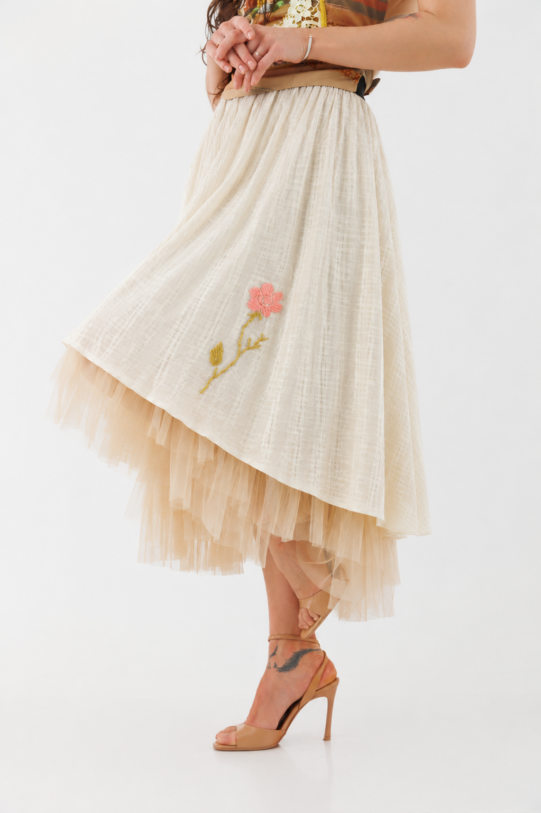 Fusta MATHILDE MAGY crem din poplin cu volane din tul. Natural fabrics, original design, handmade embroidery
