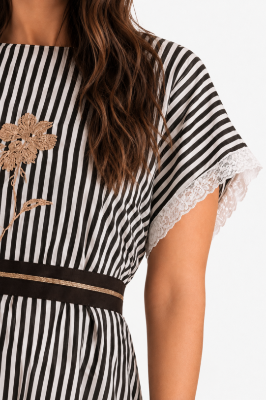 Rochie MATHILDE AURELIA din in cu dungi si cordon. Materiale naturale, design unicat, cu broderie si aplicatii handmade