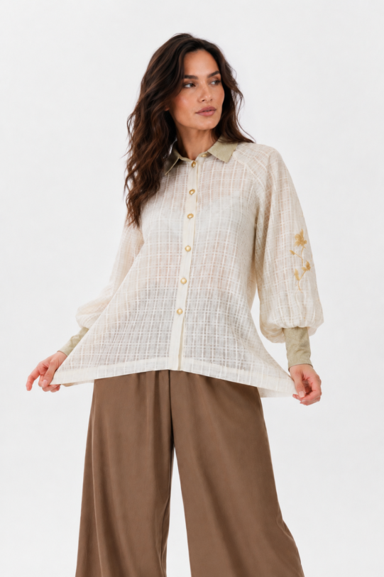 Camasa MATHILDE MARINA crem din poplin si dantela. Materiale naturale, design unicat, cu broderie si aplicatii handmade