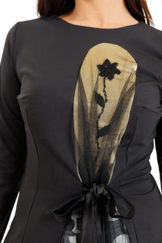 Bluza MATHILDE EVA neagra cu inserie din tul si dantela. Materiale naturale, design unicat, cu broderie si aplicatii handmade