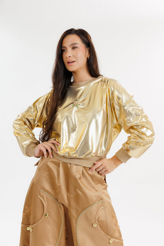 Bluza MATHILDE RISA aurie din jerse cu broderie. Materiale naturale, design unicat, cu broderie si aplicatii handmade