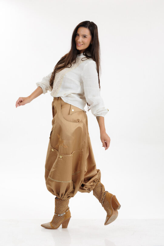 Camasa MATHILDE TAYA cu platca din macrame crem. Materiale naturale, design unicat, cu broderie si aplicatii handmade
