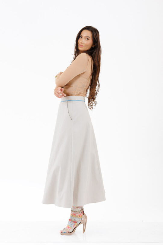 Fusta MATHILDE LARA ivory din tercot cu broderie. Materiale naturale, design unicat, cu broderie si aplicatii handmade