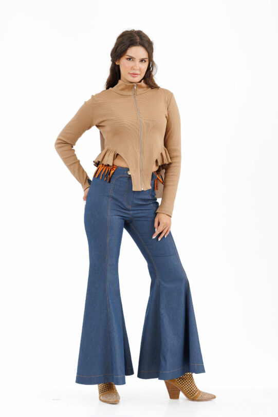 HANORAC MATHILDE RIA cappuccino din jerse cu tablou detasabil. Materiale naturale, design unicat, cu broderie si aplicatii handmade