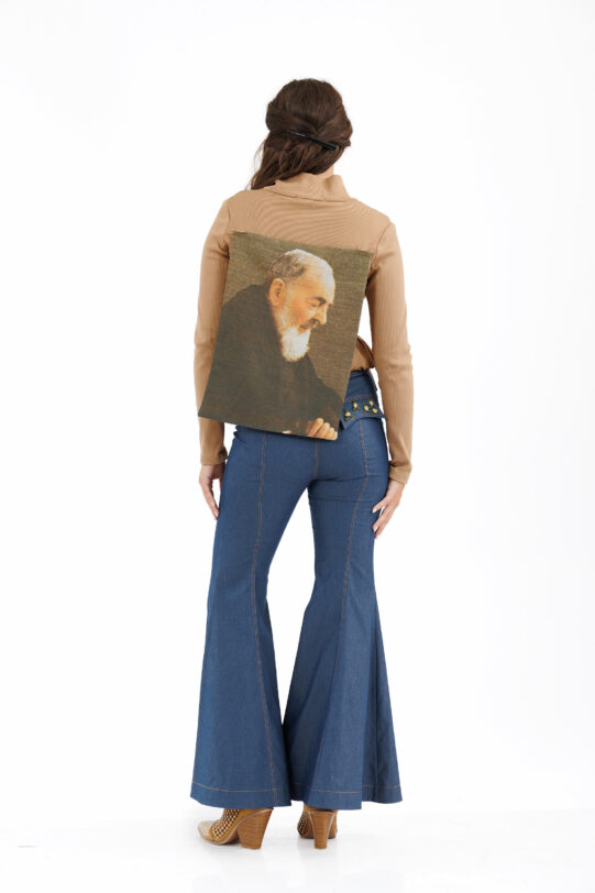 HANORAC MATHILDE RIA cappuccino din jerse cu tablou detasabil. Materiale naturale, design unicat, cu broderie si aplicatii handmade