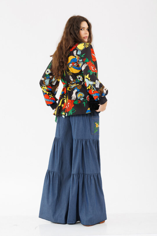 Jacheta MATHILDE ATENA din jerse cu print colorat. Materiale naturale, design unicat, cu broderie si aplicatii handmade