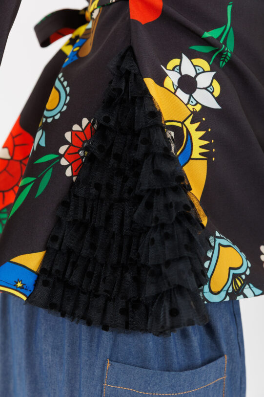 Jacheta MATHILDE ATENA din jerse cu print colorat. Materiale naturale, design unicat, cu broderie si aplicatii handmade