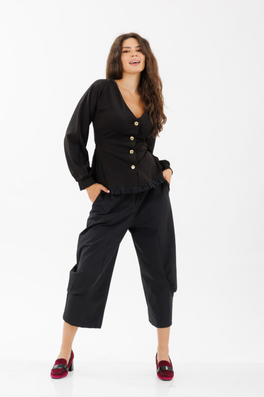 Jacheta MATHILDE DIEM neagra din jerse. Materiale naturale, design unicat, cu broderie si aplicatii handmade