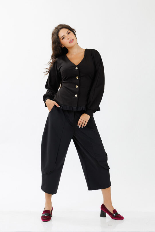 Jacheta MATHILDE DIEM neagra din jerse. Materiale naturale, design unicat, cu broderie si aplicatii handmade