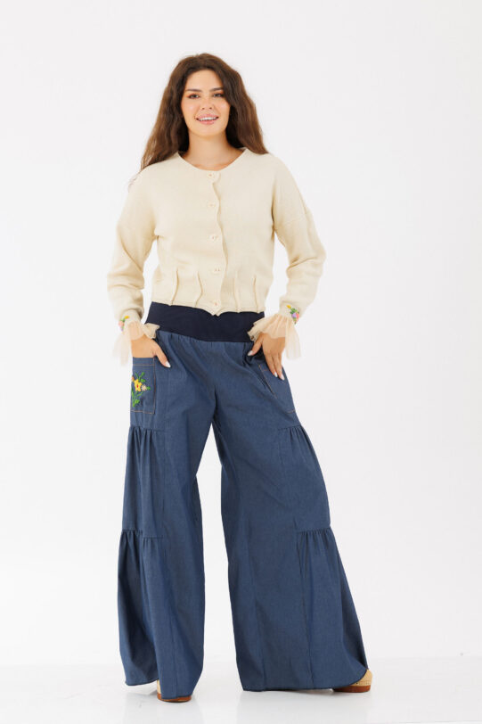 Pantalon MATHILDE ABEL din blug cu buzunare. Materiale naturale, design unicat, cu broderie si aplicatii handmade