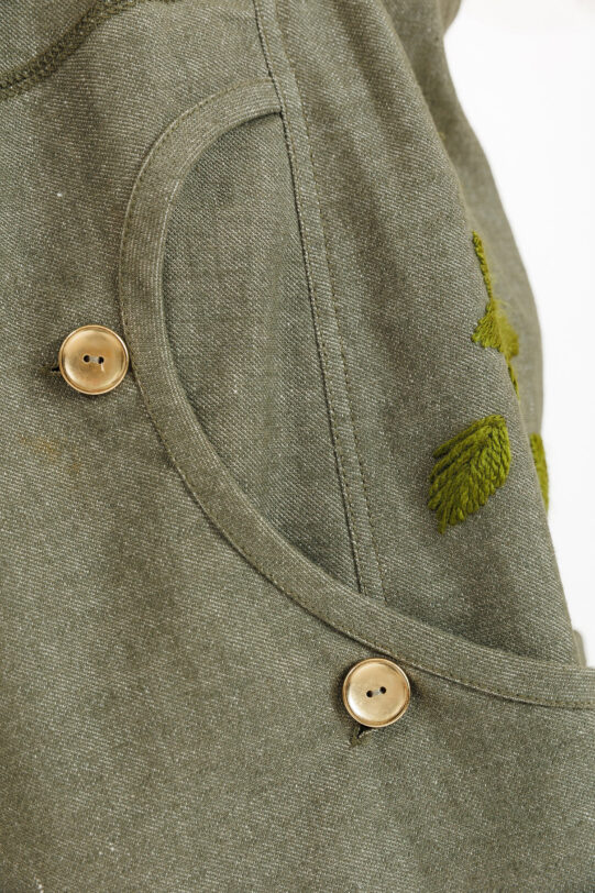 Pantalon MATHILDE ALTON kaki din tercot cu tur lasat si buzunare. Materiale naturale, design unicat, cu broderie si aplicatii handmade