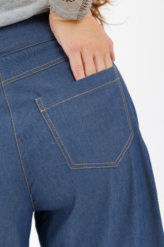 Pantalon MATHILDE CARSON din blug cu insertie din brocard. Materiale naturale, design unicat, cu broderie si aplicatii handmade