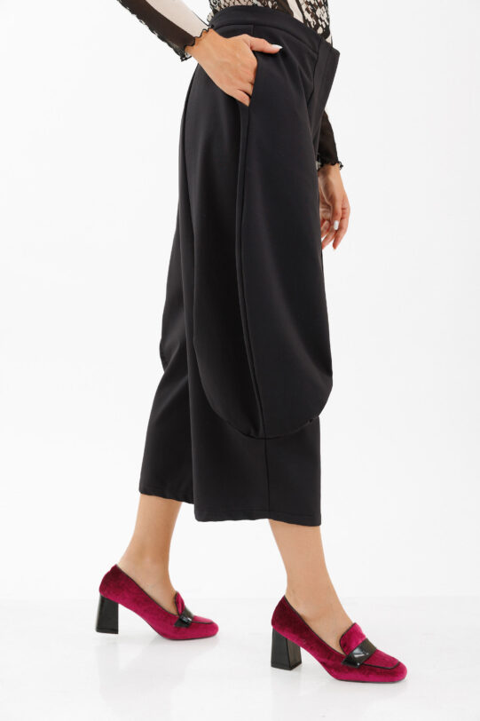 Pantalon MATHILDE HAZEL negru din jerse. Materiale naturale, design unicat, cu broderie si aplicatii handmade
