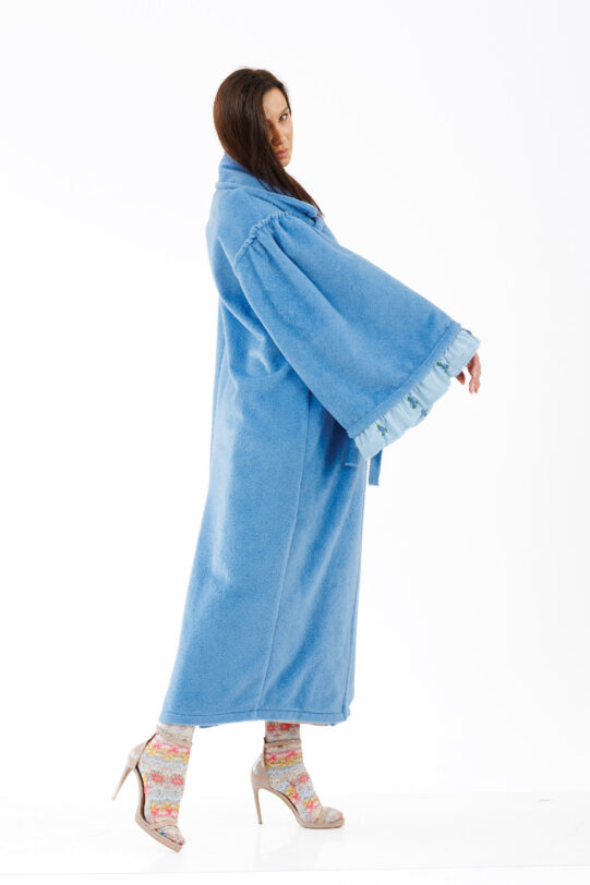 Pardesiu MATHILDE BENDIS bleu din stofa cu maneca evazata. Materiale naturale, design unicat, cu broderie si aplicatii handmade