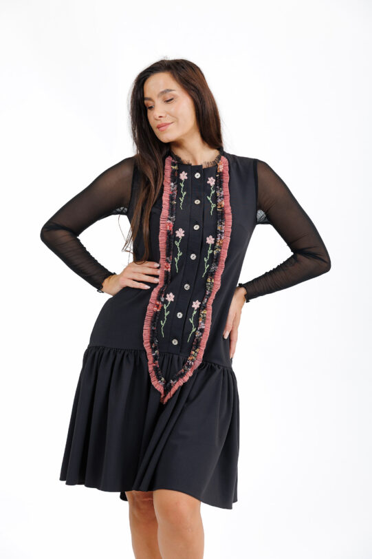 Rochie MATHILDE ELINA26 din jerse negru cu volanas. Materiale naturale, design unicat, cu broderie si aplicatii handmade