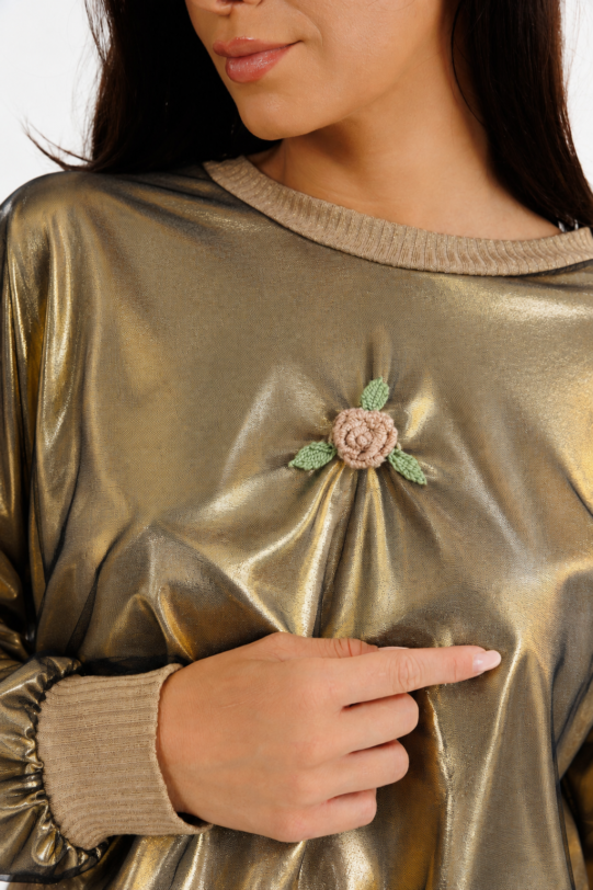Bluza MATHILDE RISA aurie din jerse cu broderie. Materiale naturale, design unicat, cu broderie si aplicatii handmade