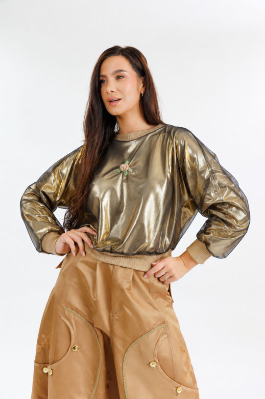 Bluza MATHILDE RISA aurie din jerse cu broderie. Materiale naturale, design unicat, cu broderie si aplicatii handmade